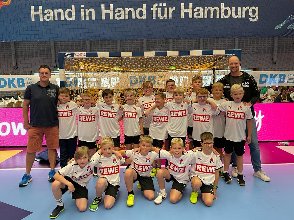 MJE: Handball-Einlaufkids in Hamburg